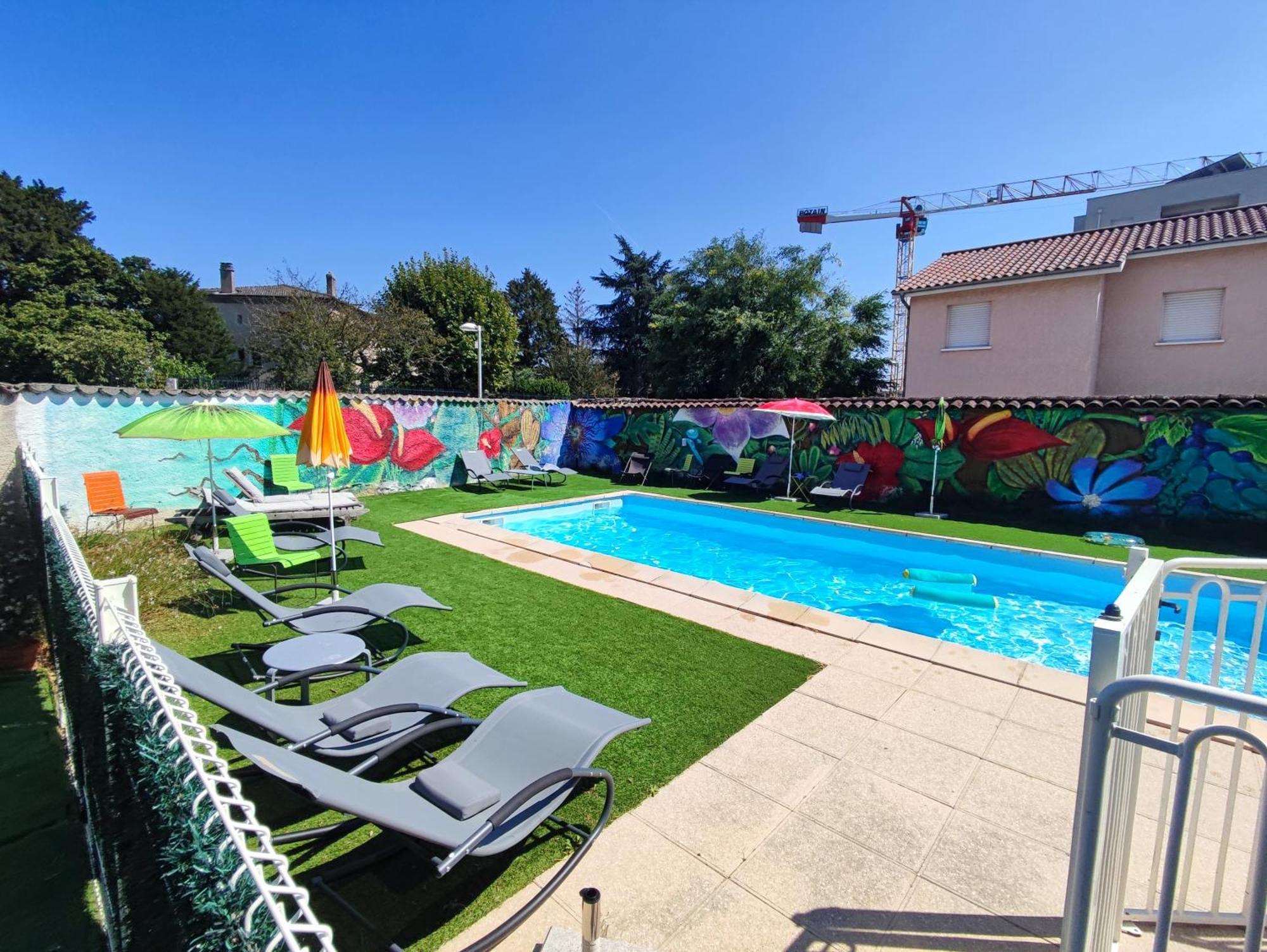 Moodz Hotel Vienne Pont-Eveque ภายนอก รูปภาพ