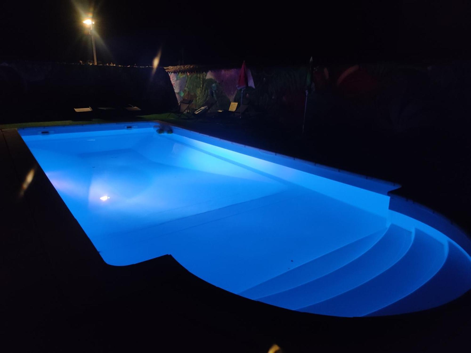 Moodz Hotel Vienne Pont-Eveque ภายนอก รูปภาพ
