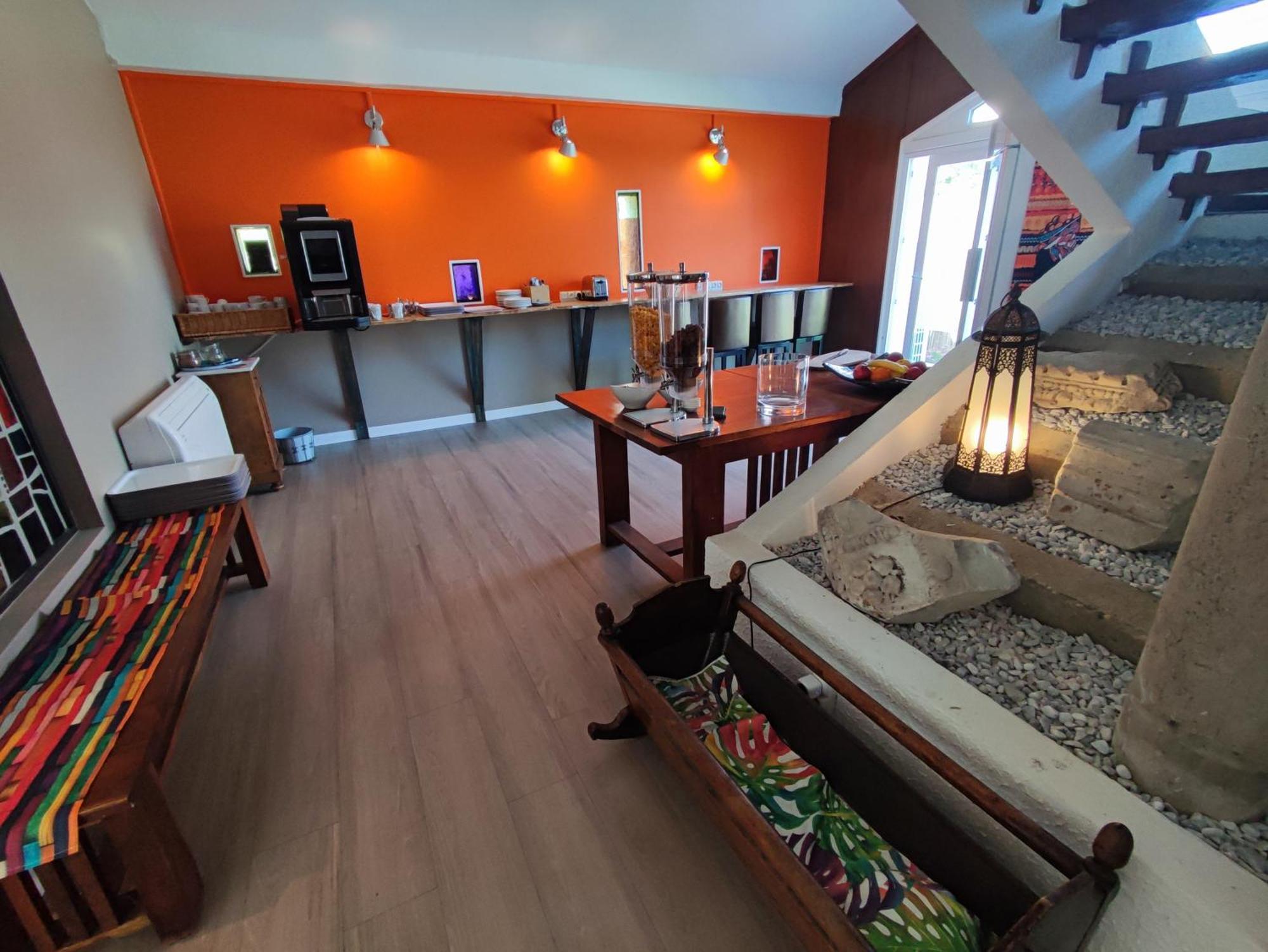 Moodz Hotel Vienne Pont-Eveque ภายนอก รูปภาพ