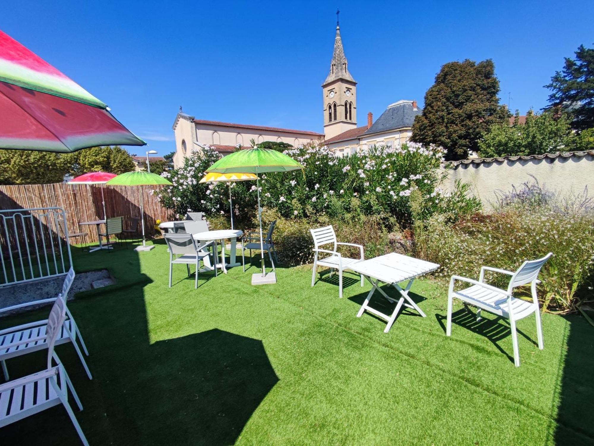 Moodz Hotel Vienne Pont-Eveque ภายนอก รูปภาพ