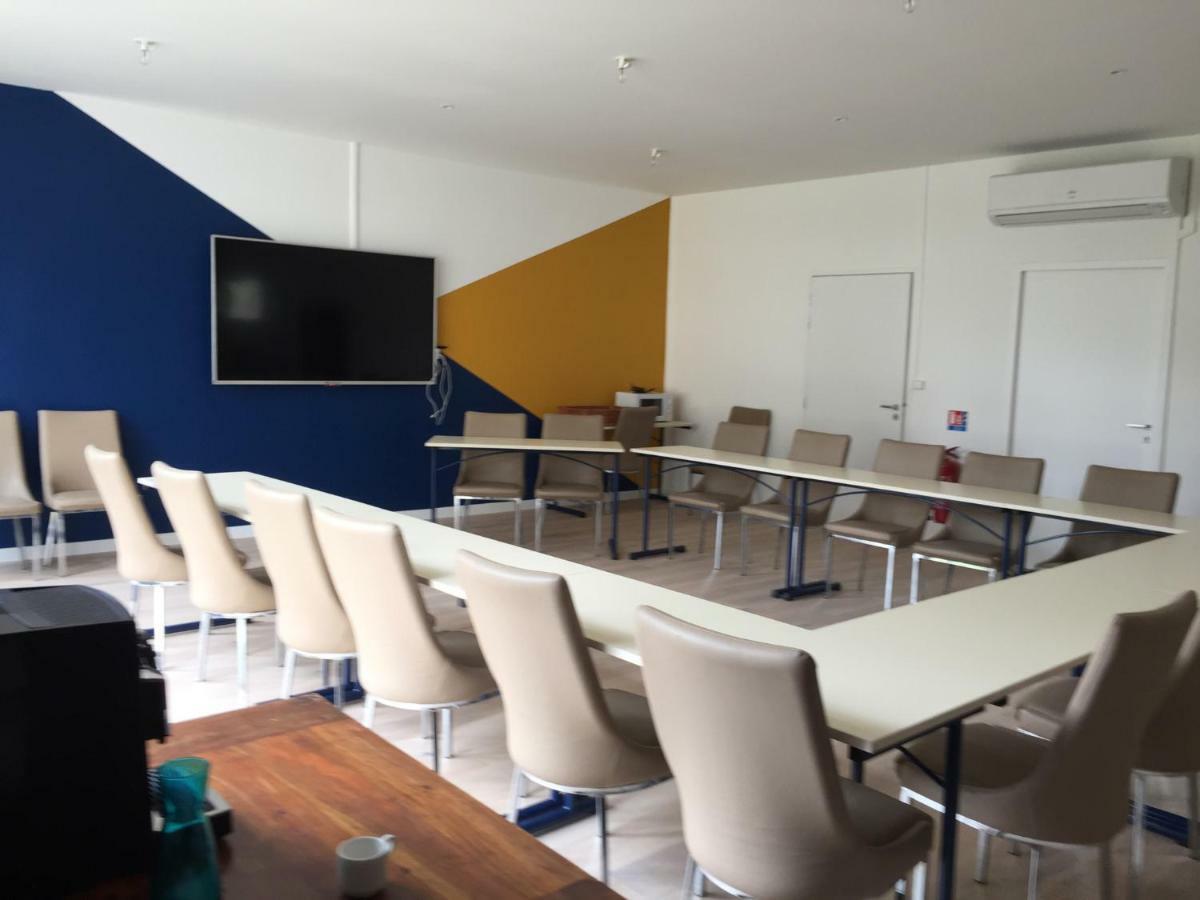 Moodz Hotel Vienne Pont-Eveque ภายนอก รูปภาพ