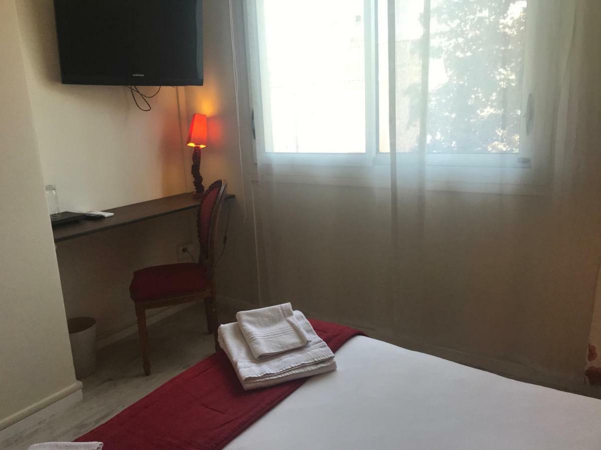 Moodz Hotel Vienne Pont-Eveque ภายนอก รูปภาพ
