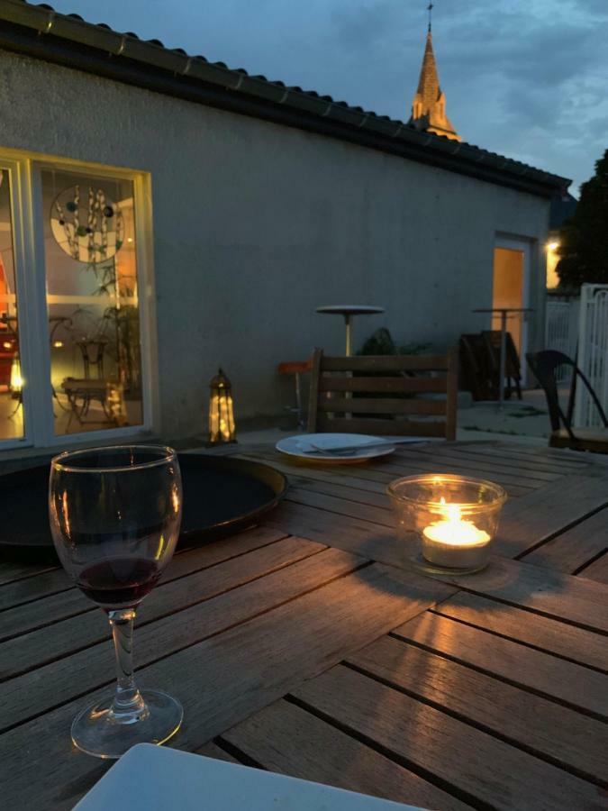 Moodz Hotel Vienne Pont-Eveque ภายนอก รูปภาพ
